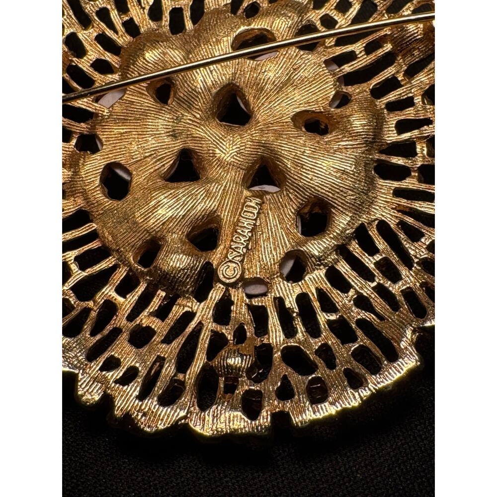 Vintage Sarah Coventry Splendor Brooch Gold Tone Filigree - Picture 5 of 5